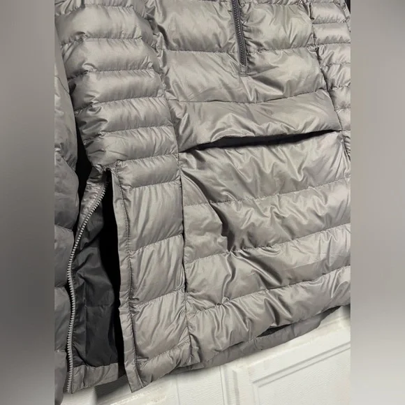 Patagonia Silver Half-Zip Puffer Jacket - Picture 9 of 11